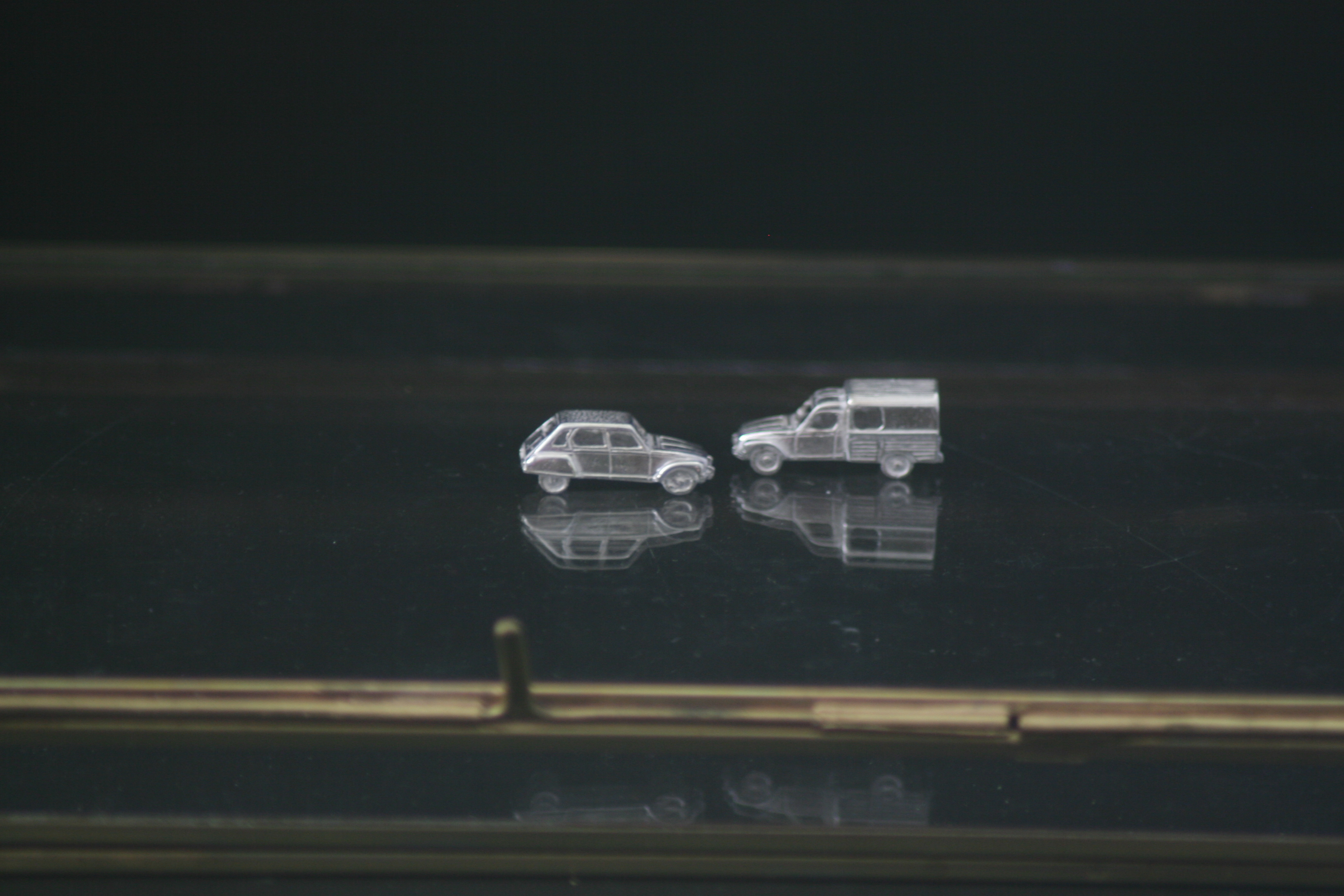 Citroen Dyane Acadiane silver miniature car jewel 1:160